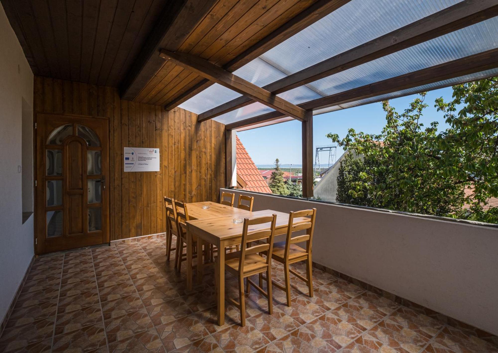 Dobosi Vendeghaz Hotel Szentantalfa Екстериор снимка