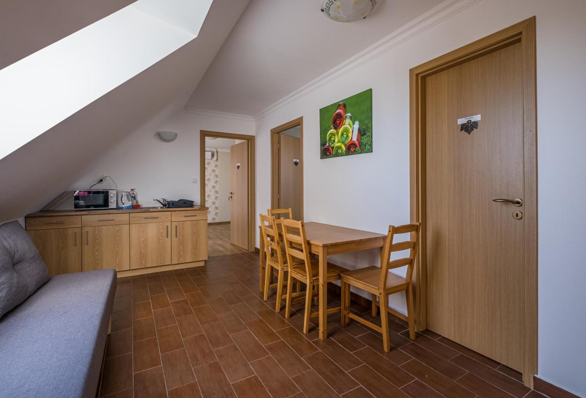 Dobosi Vendeghaz Hotel Szentantalfa Екстериор снимка